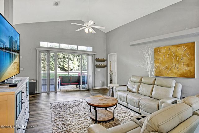 20 WOODHOLME Lane, Palm Coast, FL 32164