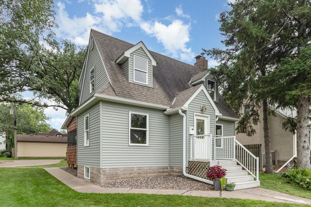 2544 19th Avenue E, North Saint Paul, MN 55109