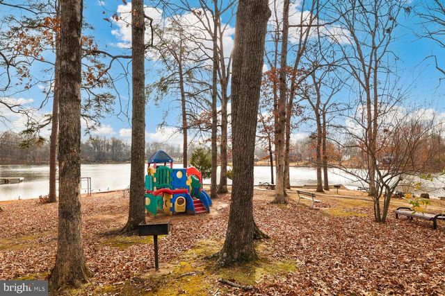 1138 LAKEVIEW DR, Stafford, VA 22556