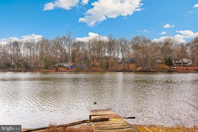 1138 LAKEVIEW DR, Stafford, VA 22556