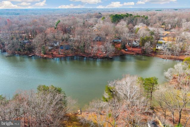 1138 LAKEVIEW DR, Stafford, VA 22556