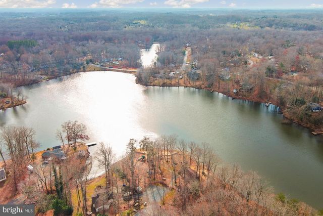 1138 LAKEVIEW DR, Stafford, VA 22556