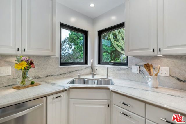 3558 S Muirfield Road, Los Angeles, CA 90016