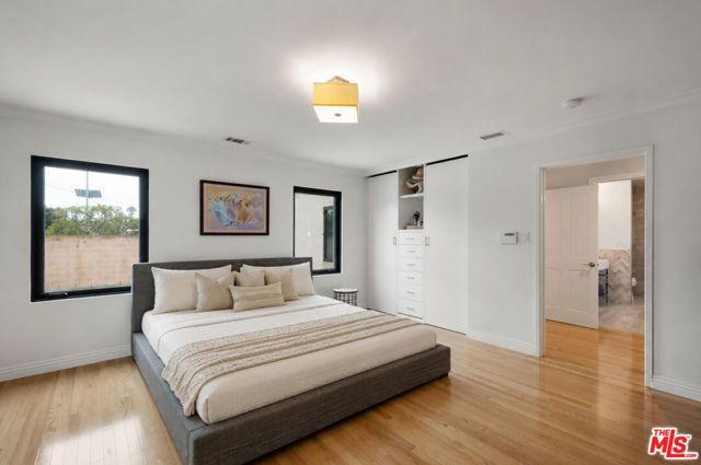 3558 S Muirfield Road, Los Angeles, CA 90016
