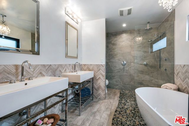 3558 S Muirfield Road, Los Angeles, CA 90016