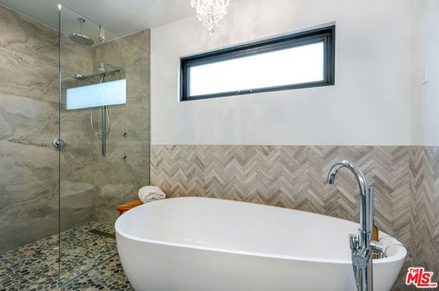 3558 S Muirfield Road, Los Angeles, CA 90016