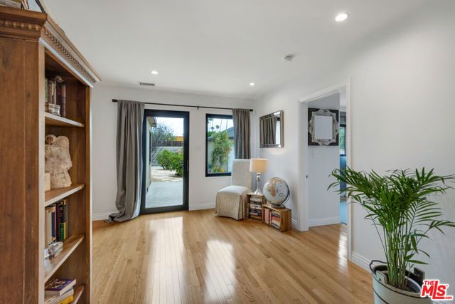 3558 S Muirfield Road, Los Angeles, CA 90016