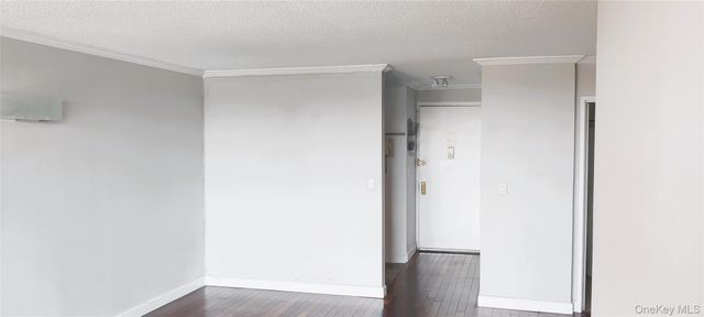 152-18 Union Turnpike 8S, Flushing, NY 11367