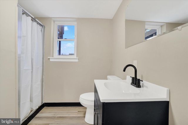 3046 GREENFIELD DR, Dover, PA 17315