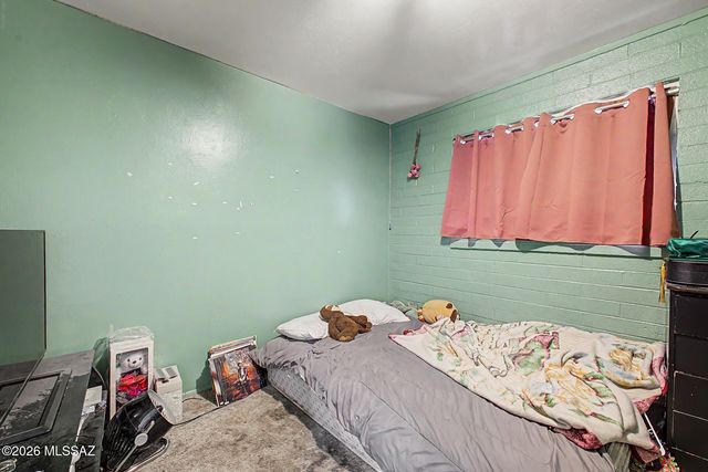 6241 E 34th Street, Tucson, AZ 85711