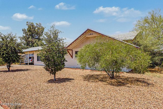 6241 E 34th Street, Tucson, AZ 85711