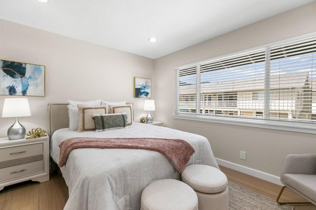 14351 Saratoga Avenue B, Saratoga, CA 95070