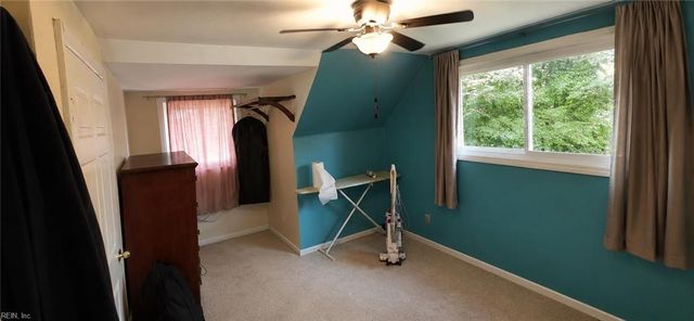 4757 Deerfield LN, Virginia Beach, VA 23455