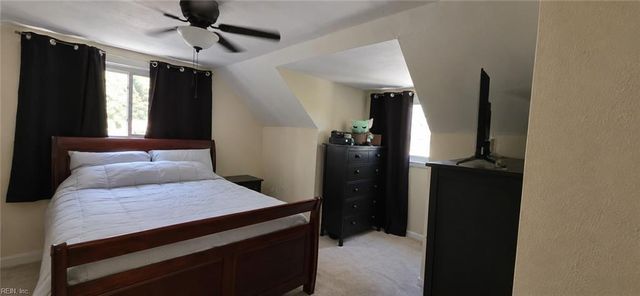 4757 Deerfield LN, Virginia Beach, VA 23455