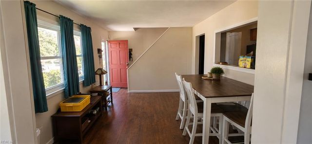 4757 Deerfield LN, Virginia Beach, VA 23455