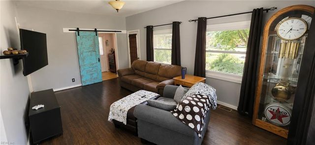 4757 Deerfield LN, Virginia Beach, VA 23455