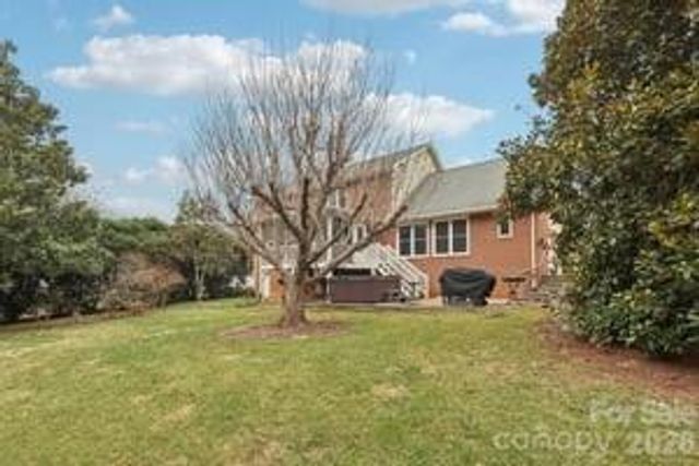 113 Forest Avenue NE, Valdese, NC 28690