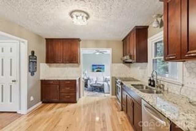 113 Forest Avenue NE, Valdese, NC 28690