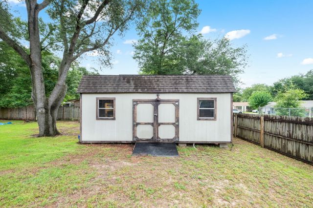 5619 Maggie Rose Circle, Milton, FL 32570