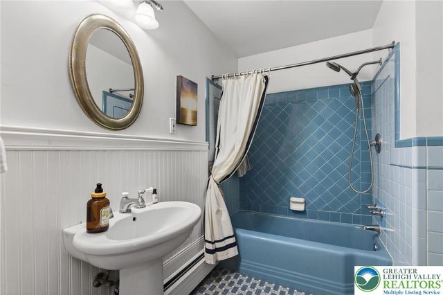 2202 West Tilghman Street, Allentown City, PA 18104