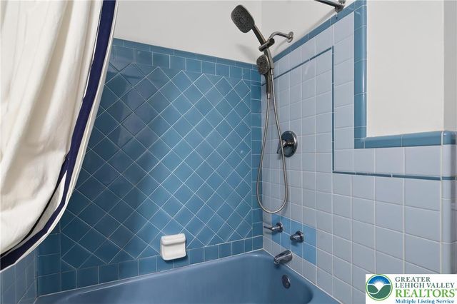 2202 West Tilghman Street, Allentown City, PA 18104