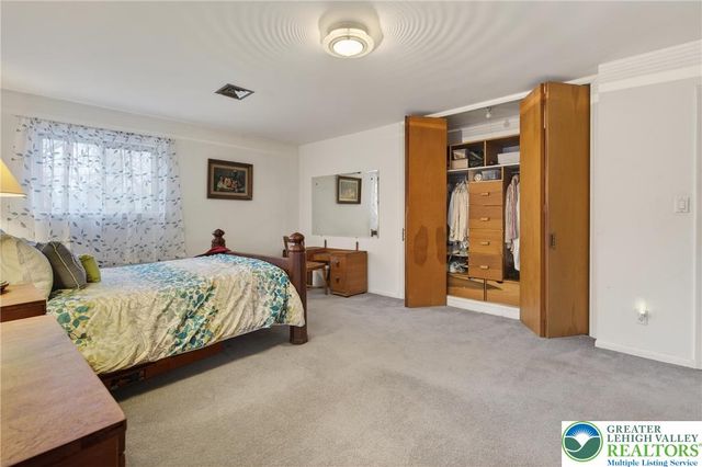 2202 West Tilghman Street, Allentown City, PA 18104