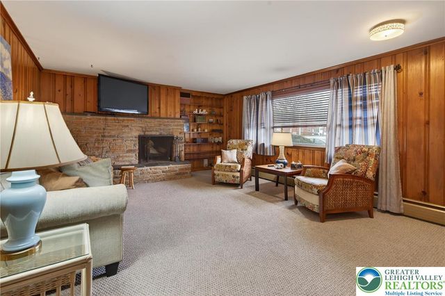 2202 West Tilghman Street, Allentown City, PA 18104