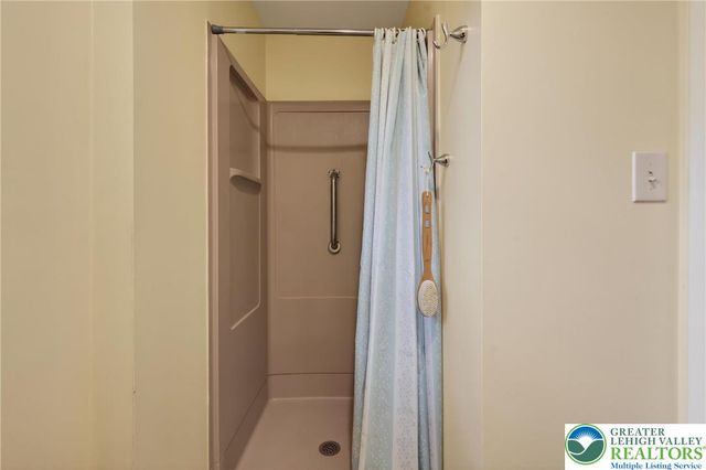 2202 West Tilghman Street, Allentown City, PA 18104