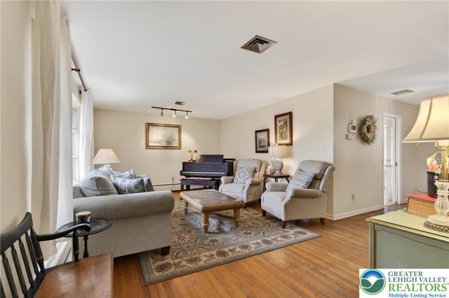 2202 West Tilghman Street, Allentown City, PA 18104