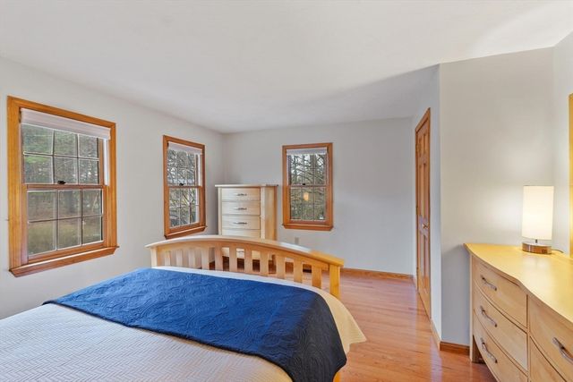 2 Macquarrie Lane, Westford, MA 01886