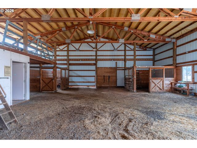 20999 S JUBB Rd, Estacada, OR 97023