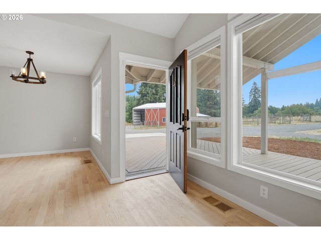 20999 S JUBB Rd, Estacada, OR 97023