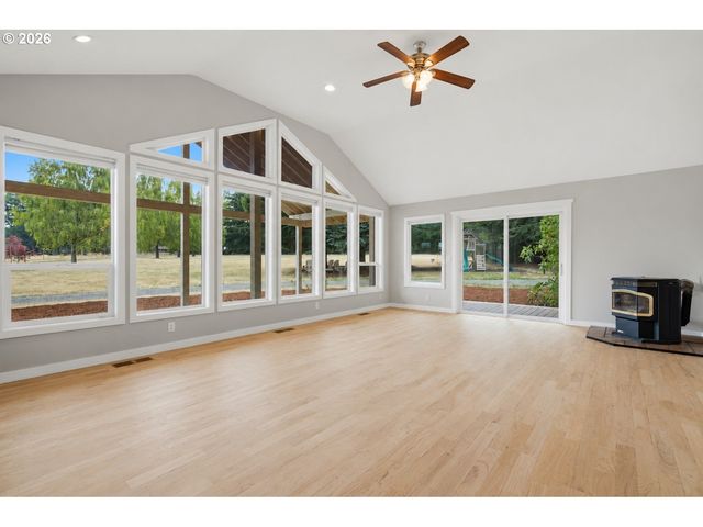 20999 S JUBB Rd, Estacada, OR 97023