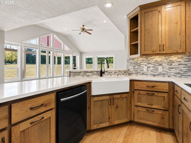 20999 S JUBB Rd, Estacada, OR 97023