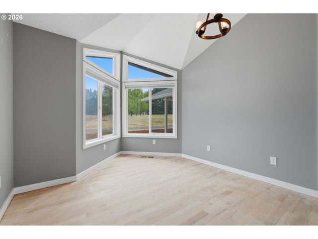 20999 S JUBB Rd, Estacada, OR 97023