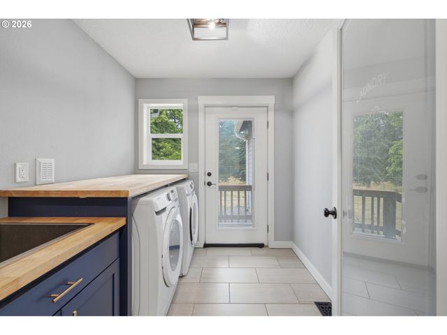 20999 S JUBB Rd, Estacada, OR 97023