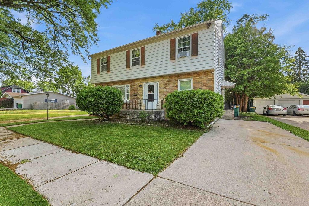 288 LLOYD STREET, Fond Du Lac, WI 54935