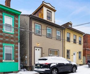 1013 Constance St, East Allegheny, PA 15212