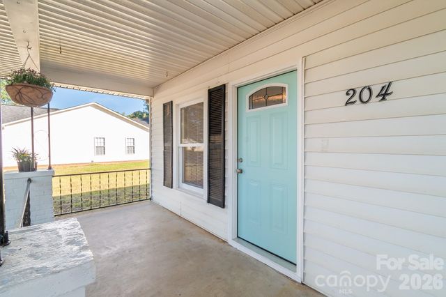 204 Pleasant Street, Belmont, NC 28012