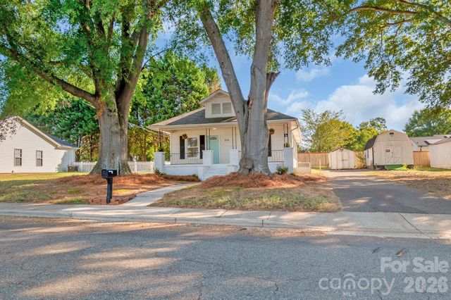 204 Pleasant Street, Belmont, NC 28012