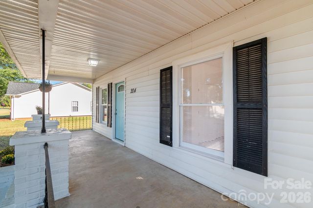 204 Pleasant Street, Belmont, NC 28012