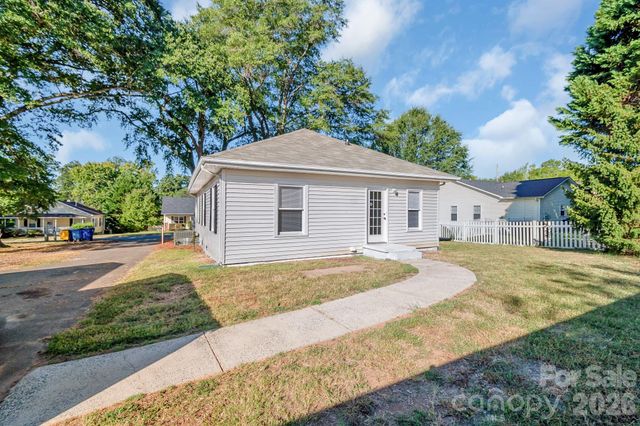 204 Pleasant Street, Belmont, NC 28012