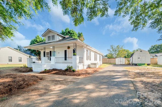 204 Pleasant Street, Belmont, NC 28012