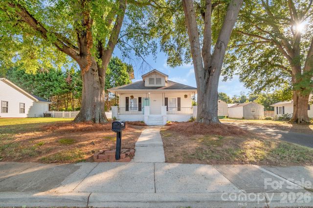 204 Pleasant Street, Belmont, NC 28012