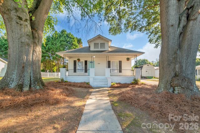 204 Pleasant Street, Belmont, NC 28012