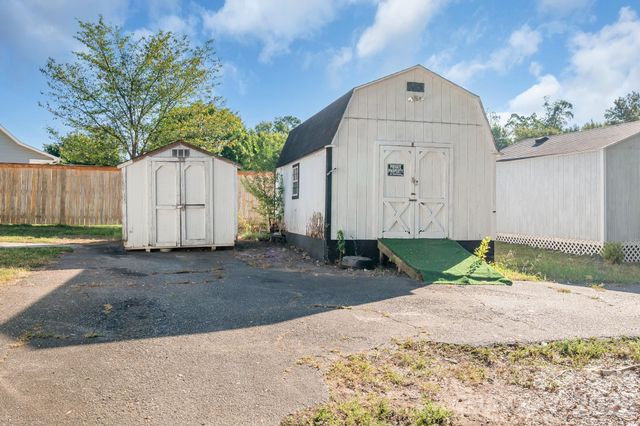 204 Pleasant Street, Belmont, NC 28012