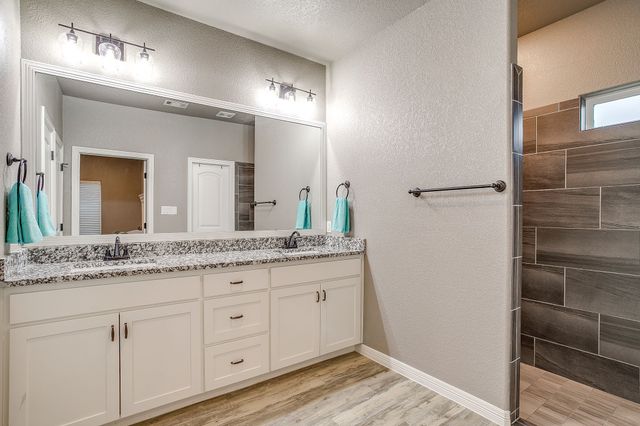 1576 Lizzie Lane, Burleson, TX 76028