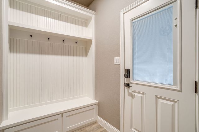 1576 Lizzie Lane, Burleson, TX 76028