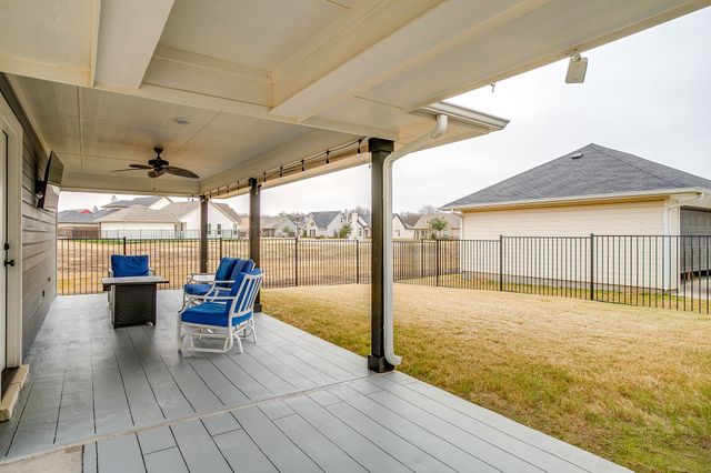 1576 Lizzie Lane, Burleson, TX 76028