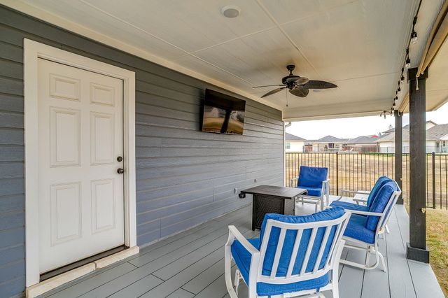 1576 Lizzie Lane, Burleson, TX 76028